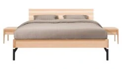 Karlsson Bed Sky Met Hoofdbord Hout En Poten Metaal -Slaapcomfort Winkel Bed Sky beuken met hoofdbord hout en poot metaal beuken 2