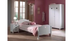 Kinderkamer Amori Met Nachtkast En 3-deurs Kast