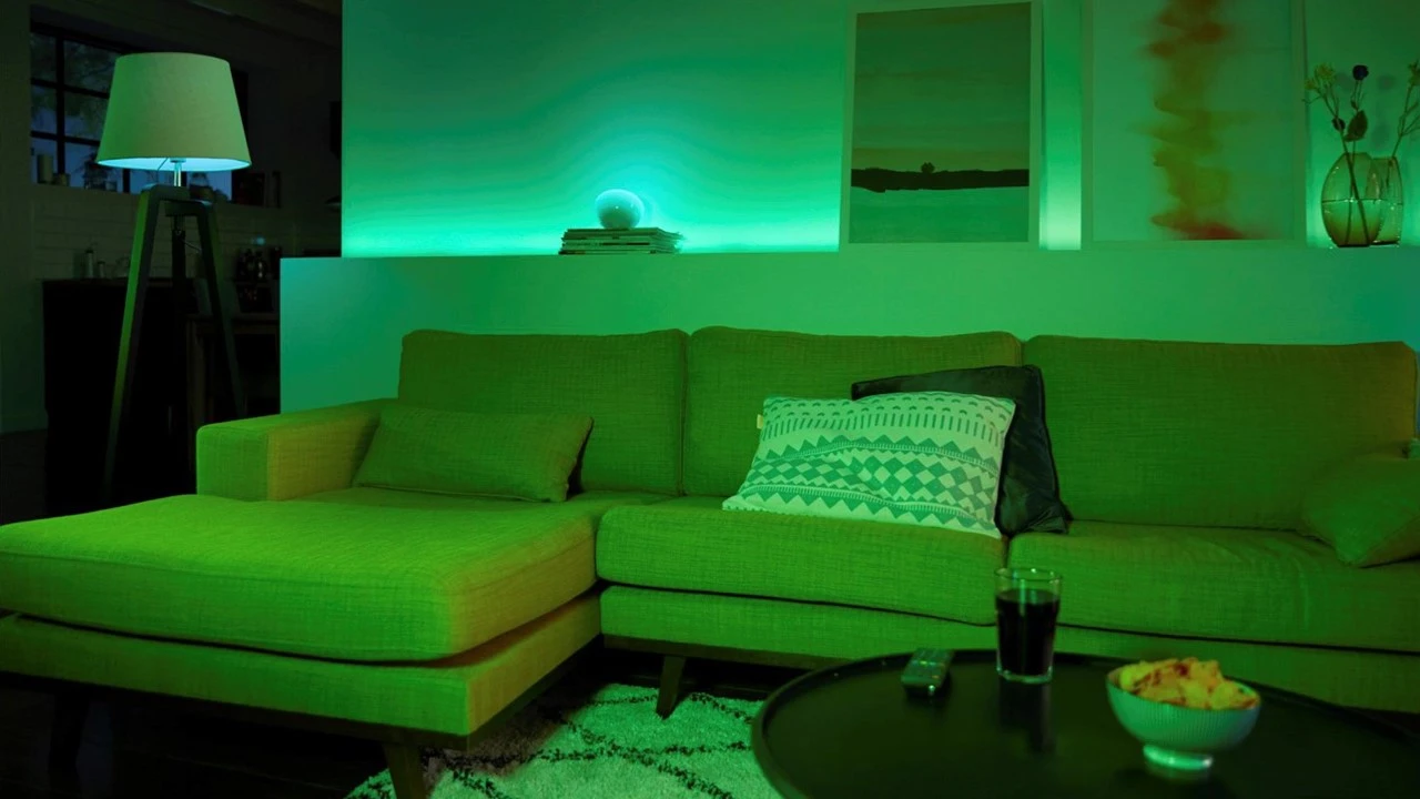 Verlichting Philips Hue Lightstrip Plus 1 Meter 4 Verlichting Philips Hue Lightstrip Plus 1 Meter - Afbeelding 4