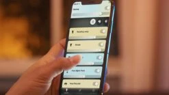 Verlichting Philips Hue Wellner Tafellamp White Ambiance Wit 15 Verlichting Philips Hue Wellner Tafellamp White Ambiance Wit -Slaapcomfort Winkel Verlichting Philips Hue Wellner tafellamp White Ambiance Wit 7